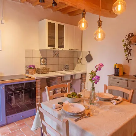 Con Piscina E Giardino - Lavanda Apartment *